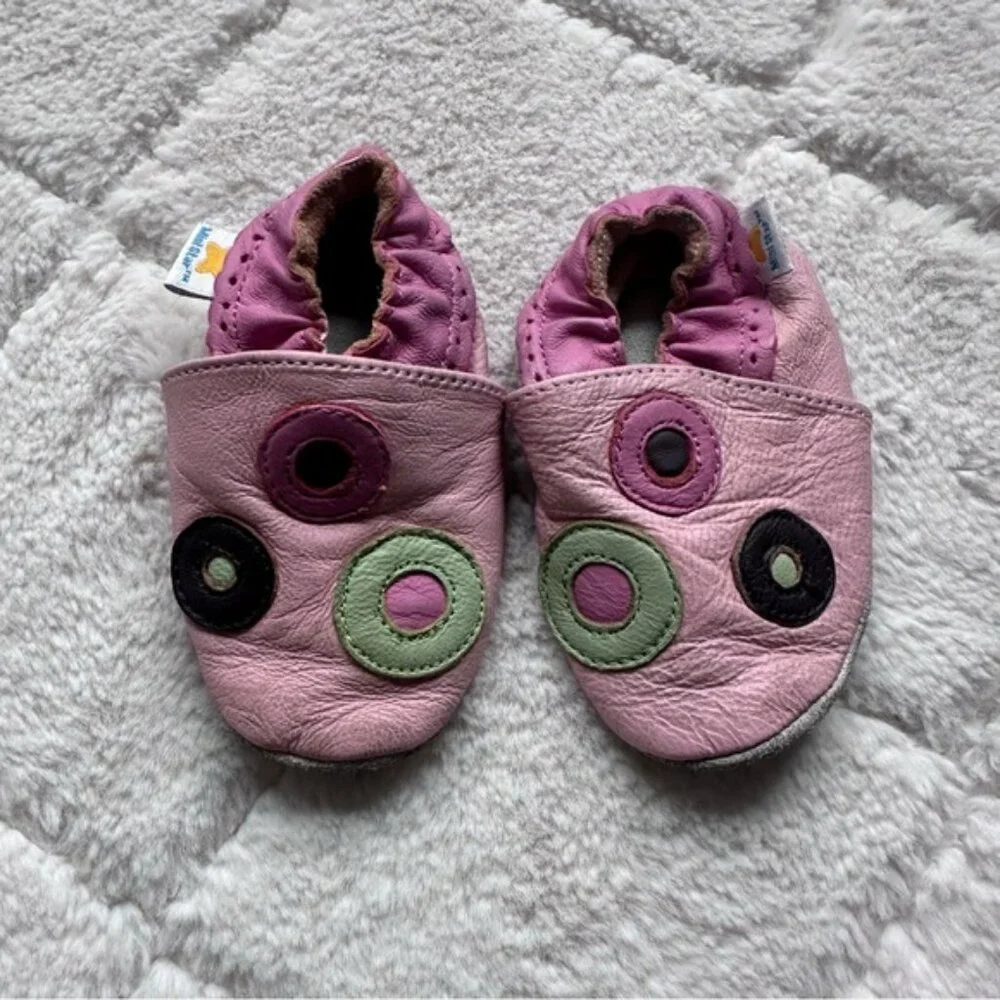 Mini Star | Pink Circles Leather Infant Shoes | Size Small (0-6M)